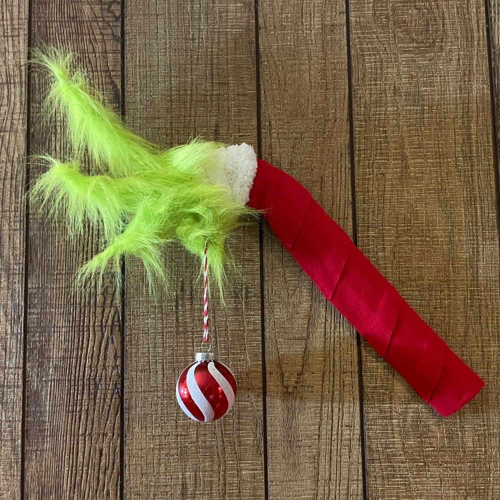 Grinch arm tree decoration wreath